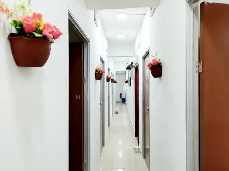 Shop / Office for Sale in Wangsa Melawati (Wangsa Maju) - Andy Wong - Corridor - PropertyGuru.com.my