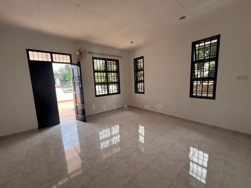 2-storey Terraced House for Sale in Taman Desa Tebrau (Tebrau) - Bella Ho - Living Room - PropertyGuru.com.my