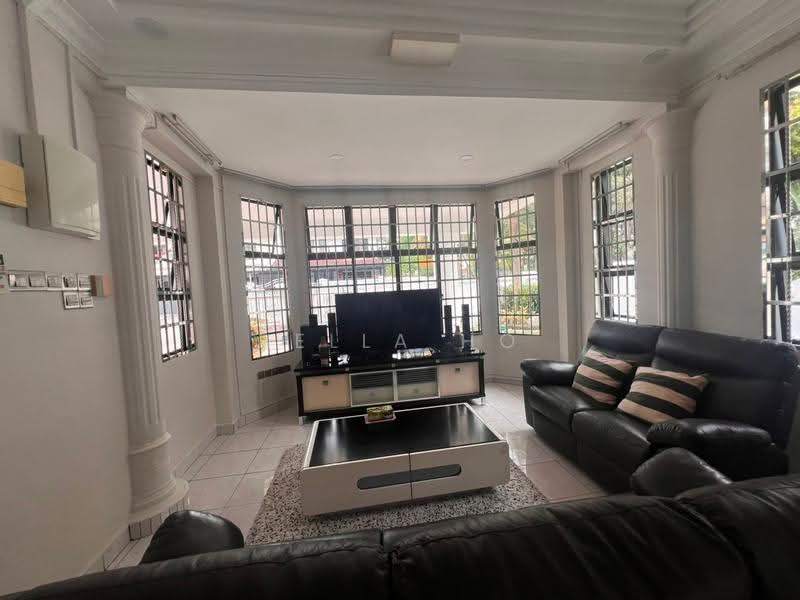 2-storey Terraced House for Sale in Taman Desa Tebrau (Tebrau) - Bella Ho - Living Room - PropertyGuru.com.my
