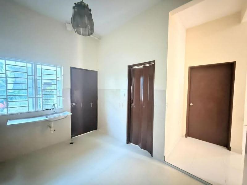 Townhouse for Sale in Sungai Buloh (Selangor) - Siti Hajar - Interior - PropertyGuru.com.my