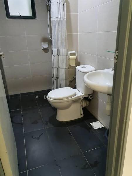Kediaman Servis untuk Dijual di Amaya Maluri - Addis Bo - Bathroom - PropertyGuru.com.my