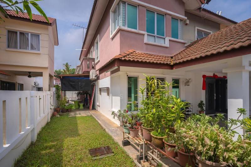 Rumah Berkembar untuk Dijual di Taman Aman Perdana (Kapar) - Vitas Tan - Exterior - PropertyGuru.com.my