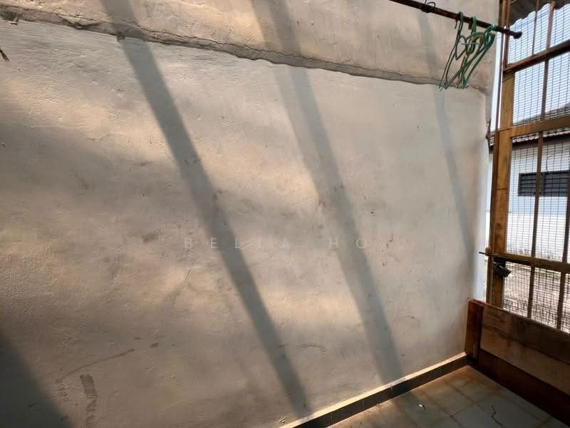 1-storey Terraced House for Sale in Taman Putri Kulai (Kulai) - Bella Ho - Balcony - PropertyGuru.com.my