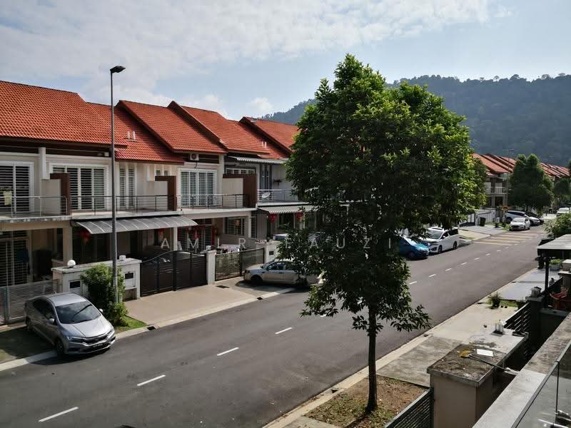 2-storey Terraced House for Sale in Ampang Saujana (Ampang) - Amir Fauzi - Exterior - PropertyGuru.com.my