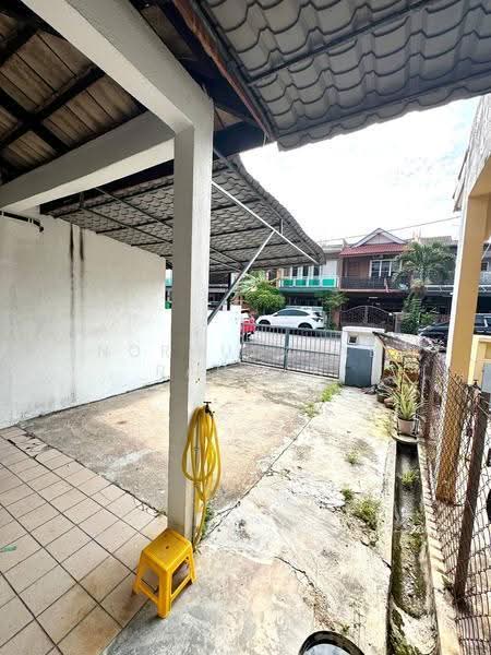 Rumah Teres 2-Tingkat untuk Dijual di Taman Industri Bolton (Batu Caves) - Norhuda Ab Rahman - Exterior - PropertyGuru.com.my