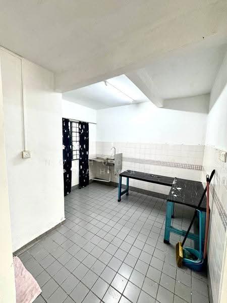 Rumah Teres 2-Tingkat untuk Dijual di Taman Industri Bolton (Batu Caves) - Norhuda Ab Rahman - Kitchen - PropertyGuru.com.my