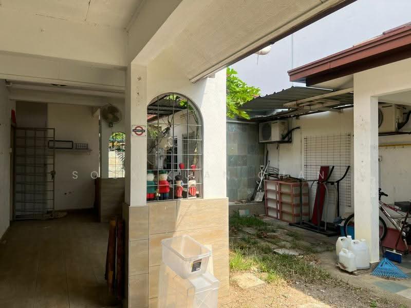 Rumah Teres untuk Dijual di Taman Pinggiran Putra (Seri Kembangan) - Sook Kuan Chan - Exterior - PropertyGuru.com.my