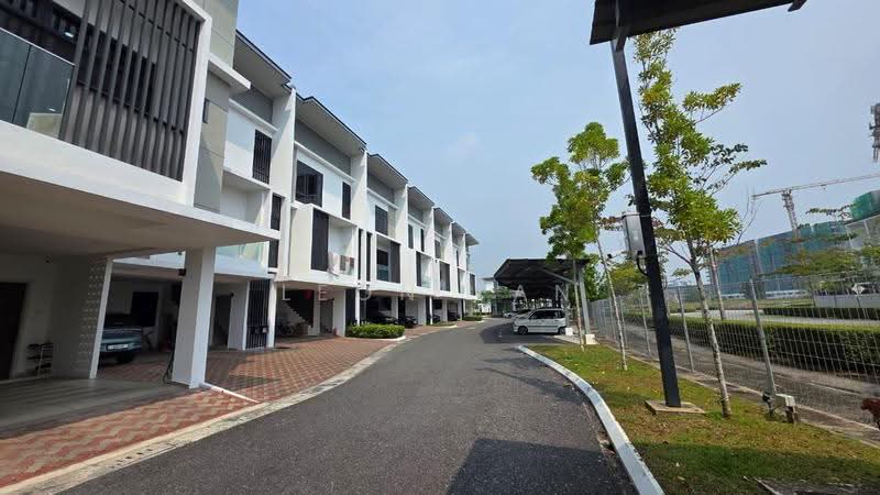Townhouse for Rent in Kuching (Sarawak) - Leon Tan - Exterior - PropertyGuru.com.my