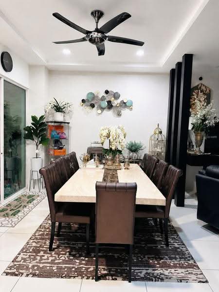 Rumah Teres 3-Tingkat untuk Dijual di Bandar Teknologi Kajang (Kajang) - Haryadi Katmon - Dining Room - PropertyGuru.com.my