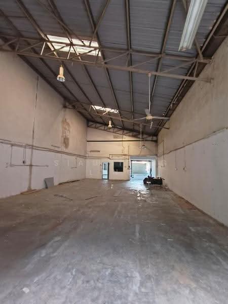 Kilang Teres untuk Disewa di Taman Tan Sri Yaacob (Johor Bahru) - Siau Tong Ling - Interior - PropertyGuru.com.my