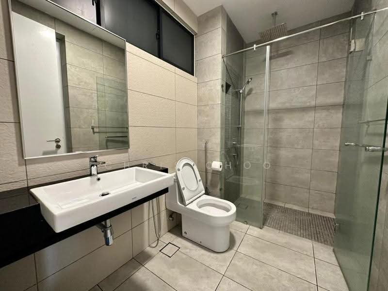 Kediaman Servis untuk Disewa di The Sentral Suites - Chris Choo - Bathroom - PropertyGuru.com.my
