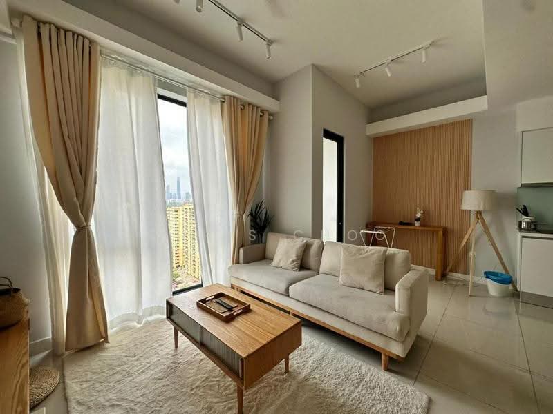 Kediaman Servis untuk Disewa di The Sentral Suites - Chris Choo - Living Room - PropertyGuru.com.my