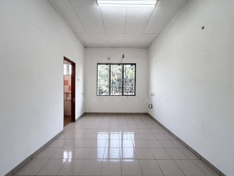 Rumah Teres 2-Tingkat untuk Dijual di Taman Sungai Agas (Kapar) - Tiffany Yang - Bedroom - PropertyGuru.com.my