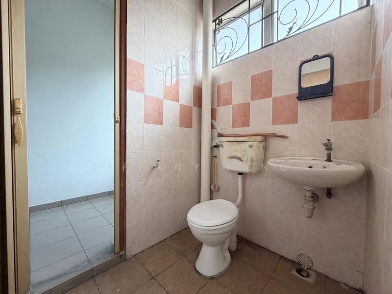 Rumah Teres 2-Tingkat untuk Dijual di Taman Sungai Agas (Kapar) - Tiffany Yang - Bilik Mandi - PropertyGuru.com.my