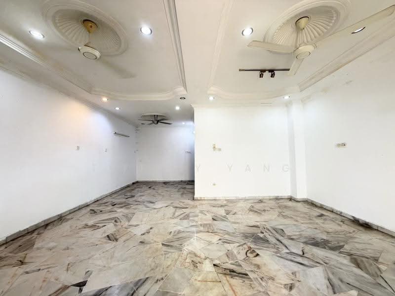 Rumah Teres 2-Tingkat untuk Dijual di Taman Sungai Agas (Kapar) - Tiffany Yang - Ruang Tamu - PropertyGuru.com.my