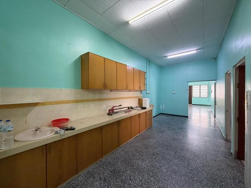Rumah Teres 1-Tingkat untuk Disewa di Batu Lancang (Jelutong) - Qyan Goh - Kitchen - PropertyGuru.com.my