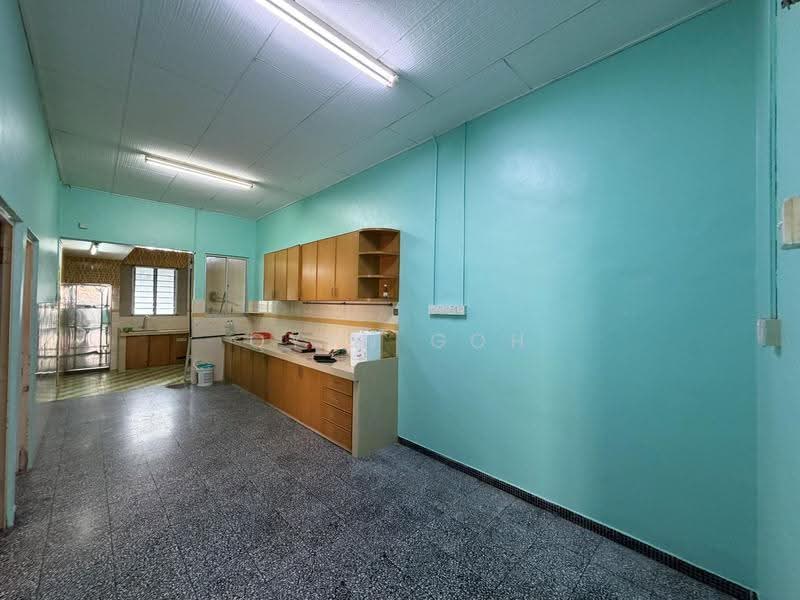 Rumah Teres 1-Tingkat untuk Disewa di Batu Lancang (Jelutong) - Qyan Goh - Kitchen - PropertyGuru.com.my