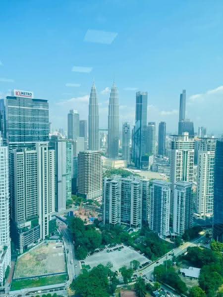 Pejabat untuk Disewa di KLCC (KL City Centre) - Michelle Tan - View - PropertyGuru.com.my