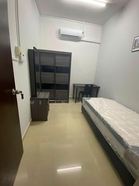 Pangsapuri untuk Dijual di Bukit Chagar (Pine View) - Melinda Ee - Bedroom - PropertyGuru.com.my