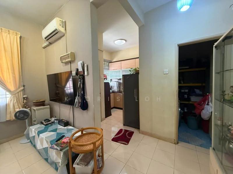 Townhouse for Rent in Johor Bahru (Johor) - Kyoris Loh - Living Room - PropertyGuru.com.my