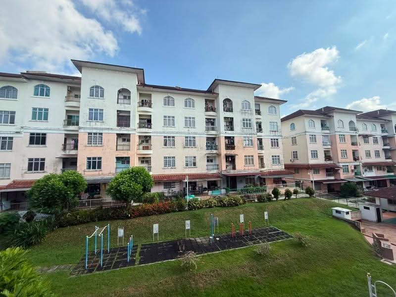 Townhouse for Rent in Johor Bahru (Johor) - Kyoris Loh - Exterior - PropertyGuru.com.my