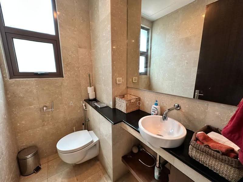 Rumah Berkembar untuk Dijual di Mont Kiara (Kuala Lumpur) - Andy Wong - Bathroom - PropertyGuru.com.my