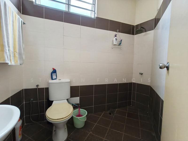 Semi-Detached House for Sale in Kuala Lumpur (Kuala Lumpur) - Stheven Francis - Bathroom - PropertyGuru.com.my