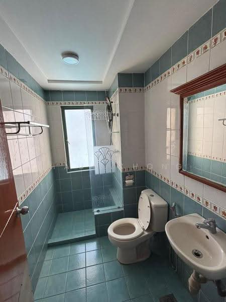 Condominium for Rent at Lanai Gurney - Shaun Chong - Bathroom - PropertyGuru.com.my
