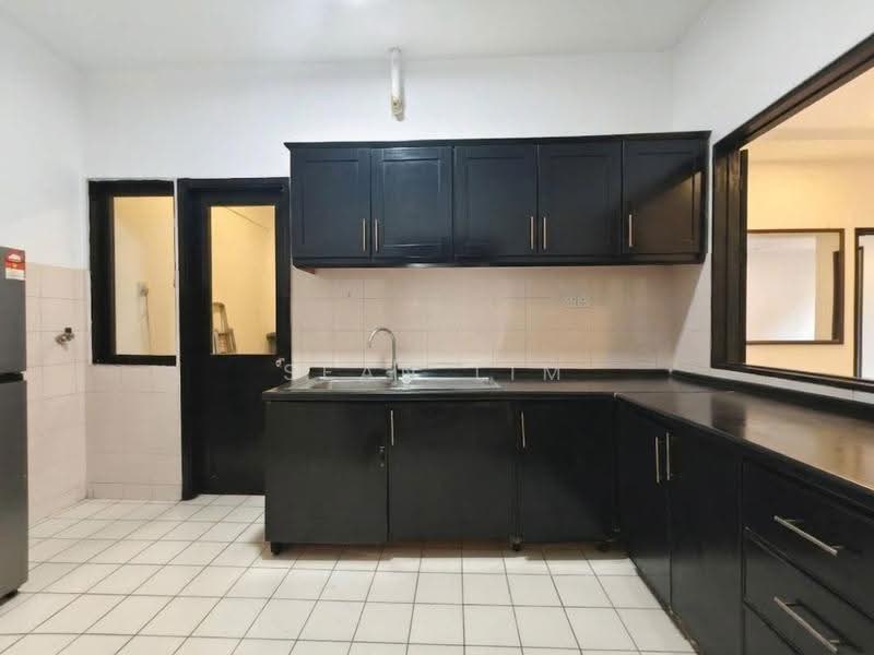 Condominium for Sale at Sri Putramas - Sean Lim - Kitchen - PropertyGuru.com.my