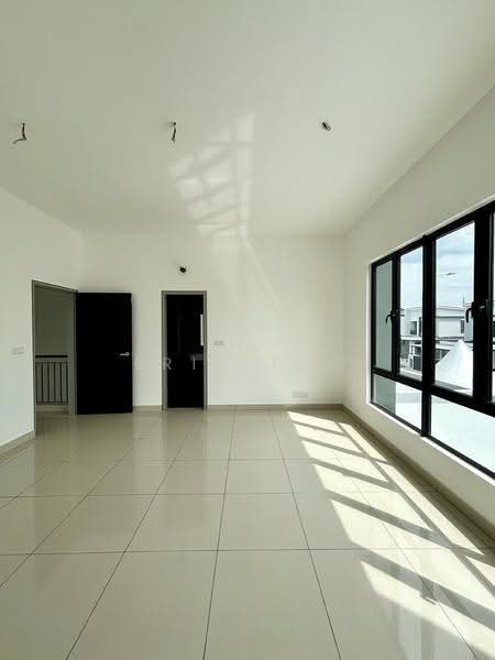Rumah Kluster untuk Dijual di Taman Mount Austin (Tebrau) - Eric Foo - Interior - PropertyGuru.com.my