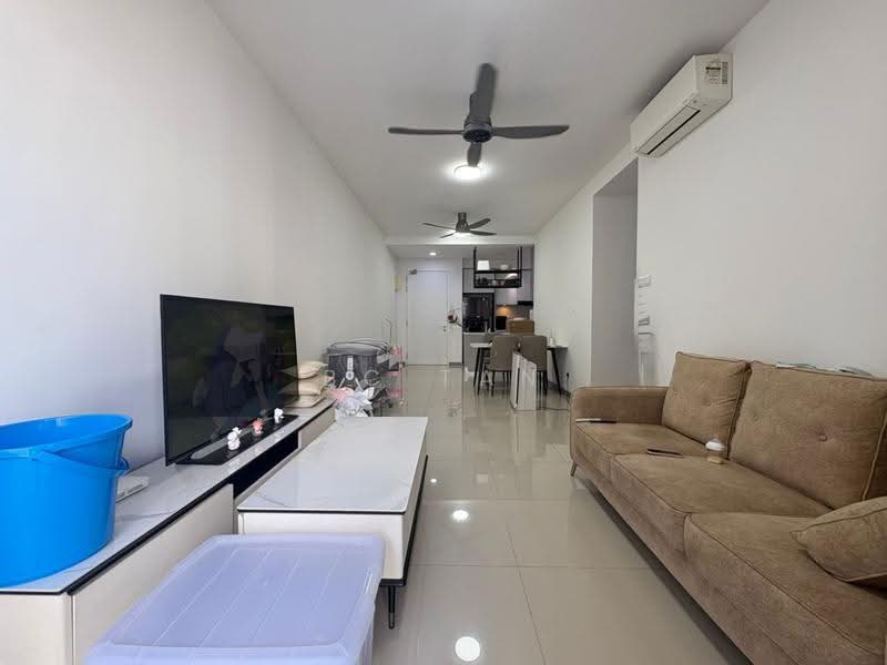 Kediaman Servis untuk Dijual di United Point (Residensi Berpadu) - BC TAN - Living Room - PropertyGuru.com.my