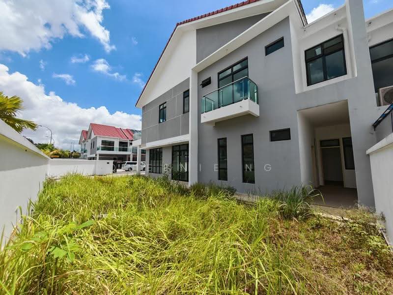 Rumah Kluster untuk Dijual di Taman Mount Austin (Tebrau) - Queenie Ng - PropertyGuru.com.my
