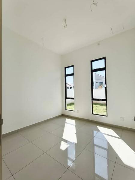 Rumah Kluster untuk Dijual di Taman Mount Austin (Tebrau) - Queenie Ng - PropertyGuru.com.my