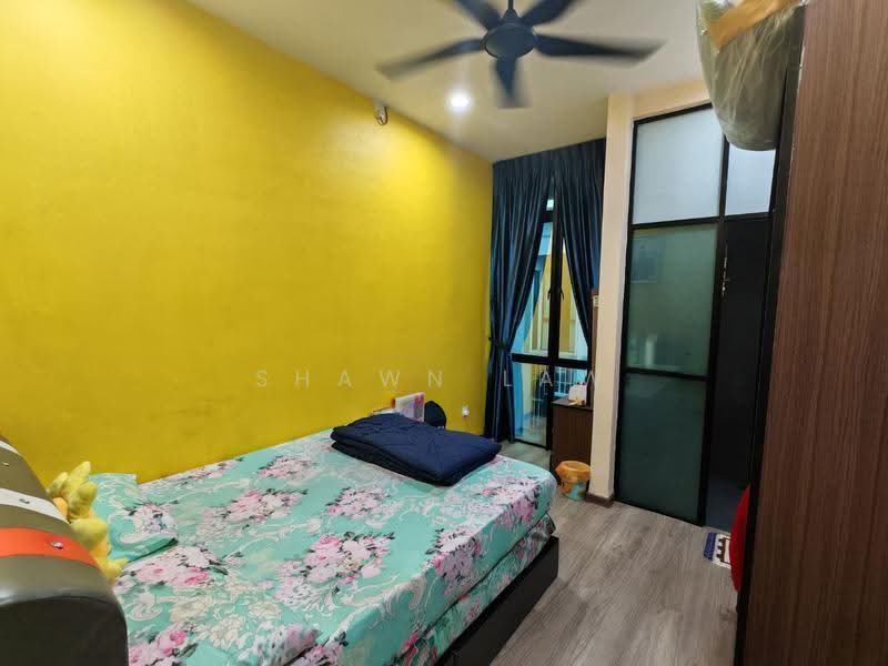 Rumah Teres 2-Tingkat untuk Dijual di Bandar Seri Alam (Masai) - Shawn Law - Bedroom - PropertyGuru.com.my