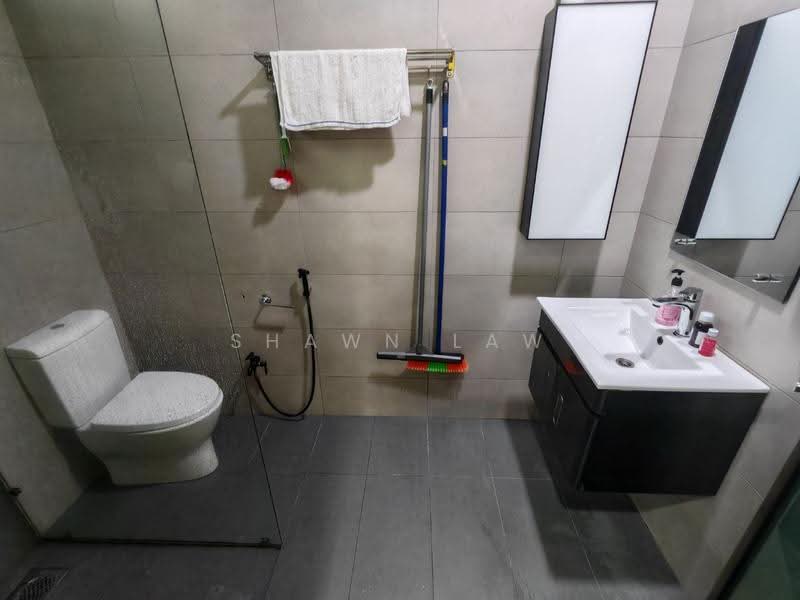 Rumah Teres 2-Tingkat untuk Dijual di Bandar Seri Alam (Masai) - Shawn Law - Bathroom - PropertyGuru.com.my