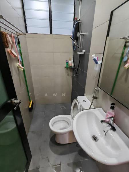 Rumah Teres 2-Tingkat untuk Dijual di Bandar Seri Alam (Masai) - Shawn Law - Bathroom - PropertyGuru.com.my