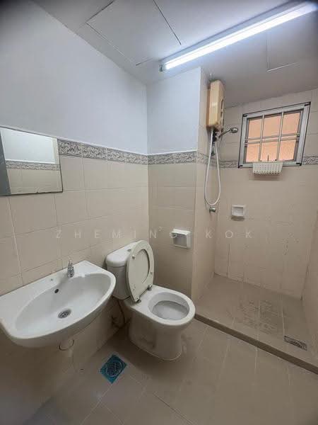 Condominium for Sale at Menara Jaya - Zheming Kok - Bathroom - PropertyGuru.com.my