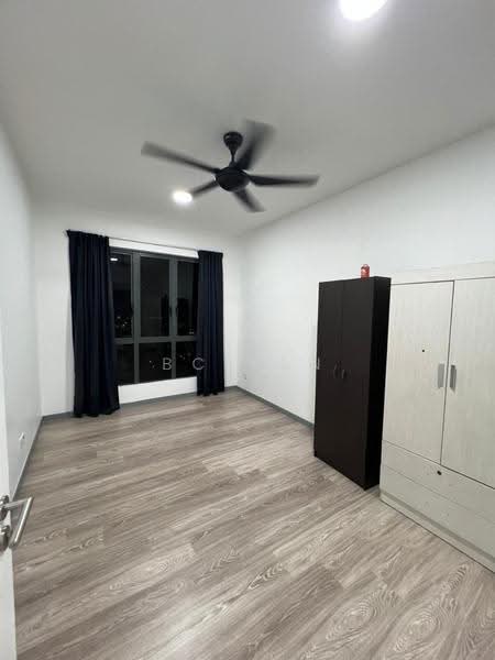Kediaman Servis untuk Dijual di United Point (Residensi Berpadu) - BC TAN - Bedroom - PropertyGuru.com.my