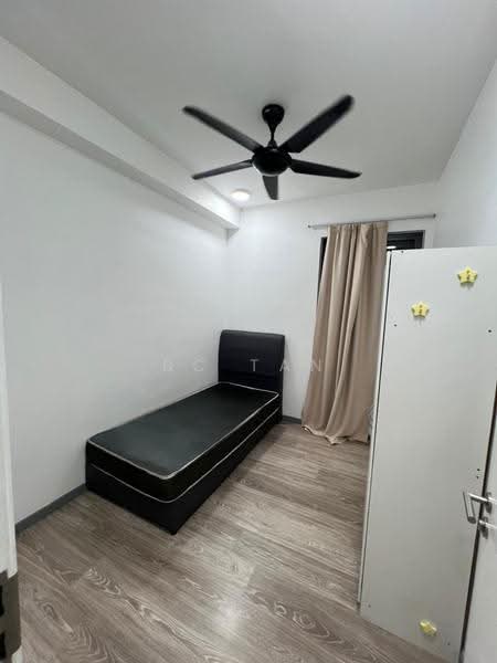 Kediaman Servis untuk Dijual di United Point (Residensi Berpadu) - BC TAN - Bedroom - PropertyGuru.com.my