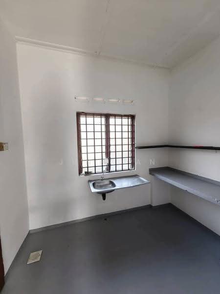 Rumah Teres untuk Dijual di Taman Bukit Jaya (Ulu Tiram) - June Tan - PropertyGuru.com.my
