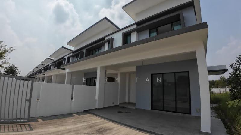 Rumah Teres 2-Tingkat untuk Dijual di Taman Adda Heights (Tebrau) - Terry Tan - Exterior - PropertyGuru.com.my