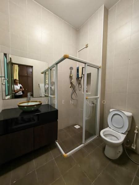 Semi-Detached House for Rent in Taman Sutera Utama (Skudai) - Jayden Neo - Bathroom - PropertyGuru.com.my