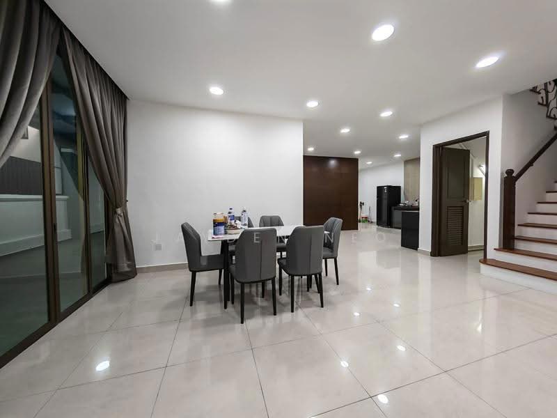 Semi-Detached House for Rent in Taman Sutera Utama (Skudai) - Jayden Neo - Dining Room - PropertyGuru.com.my