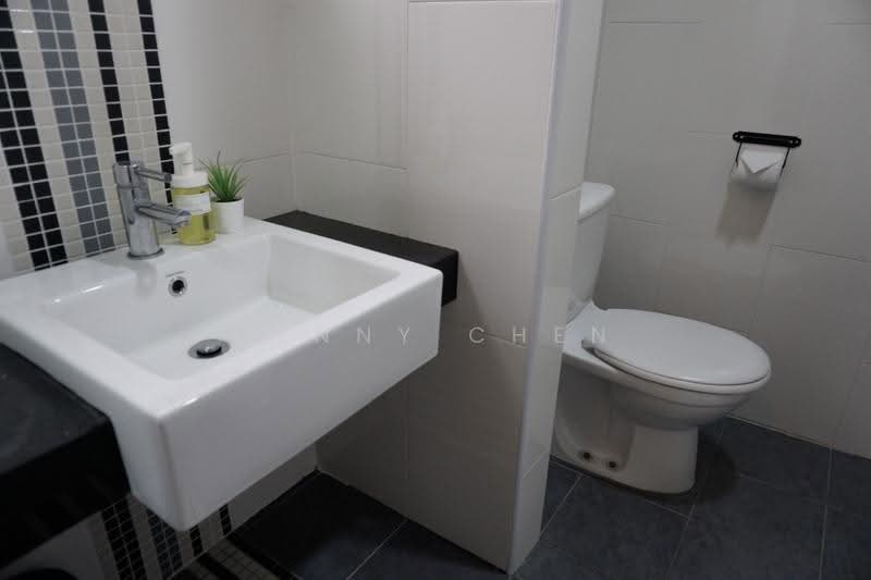 Service Residence for Rent at Centrio Pantai Hillpark - Denny Chen - Bathroom - PropertyGuru.com.my