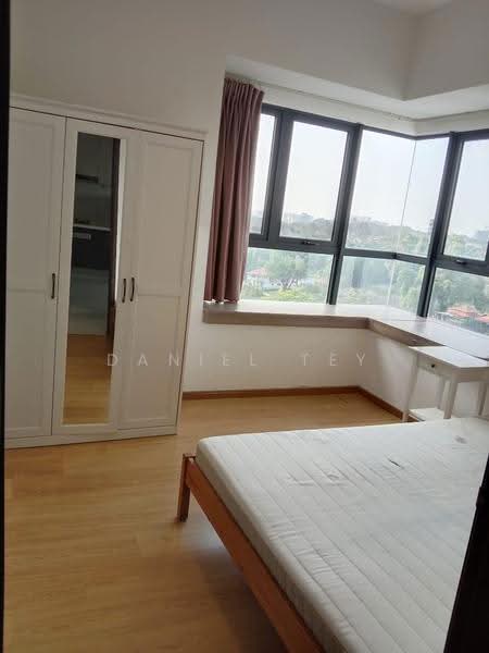 Condominium for Rent at Bay Point @ Country Garden Danga Bay - Daniel Tey - Bedroom - PropertyGuru.com.my