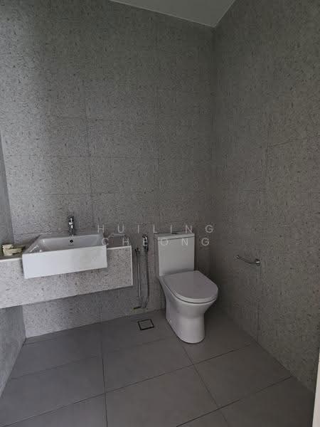 Cluster House for Sale in Taman Ekoflora (Johor Bahru) - Huiling Cheong - Bathroom - PropertyGuru.com.my