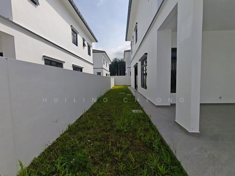 Cluster House for Sale in Taman Ekoflora (Johor Bahru) - Huiling Cheong - Exterior - PropertyGuru.com.my