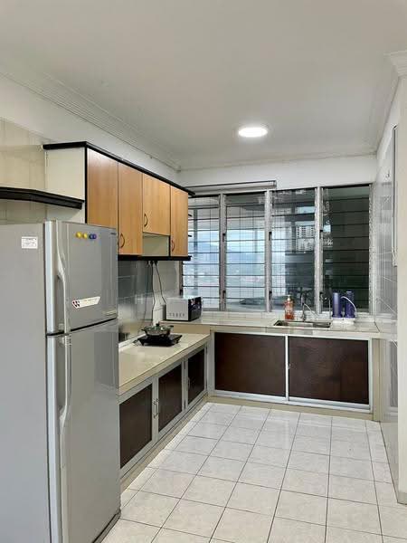 Condominium for Rent at N-Park Condominium - Hong . - Kitchen - PropertyGuru.com.my