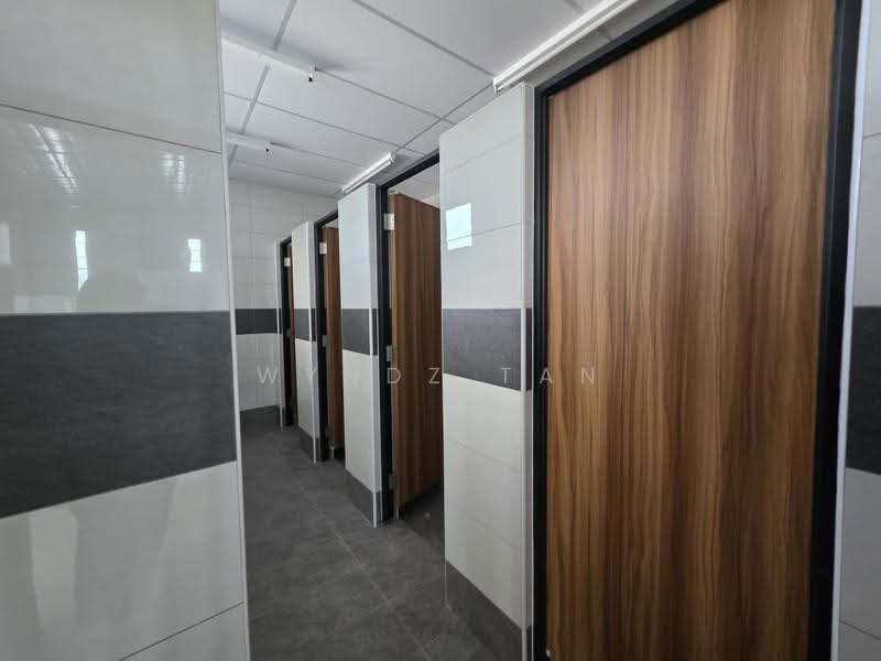 Detached Factory for Rent in Taman Perindustrian Senai (Senai) - Wyndz Tan - Bathroom - PropertyGuru.com.my