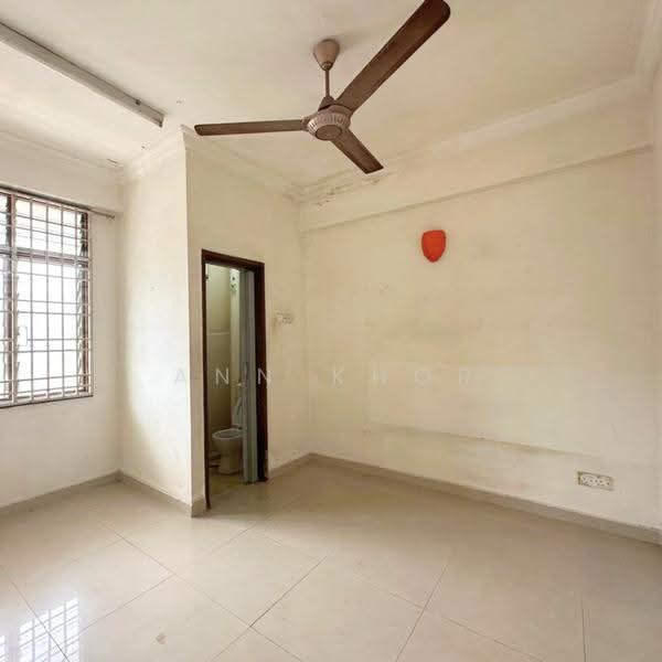 Rumah Flat untuk Dijual di Taman Cendana - Ann Khor - Interior - PropertyGuru.com.my